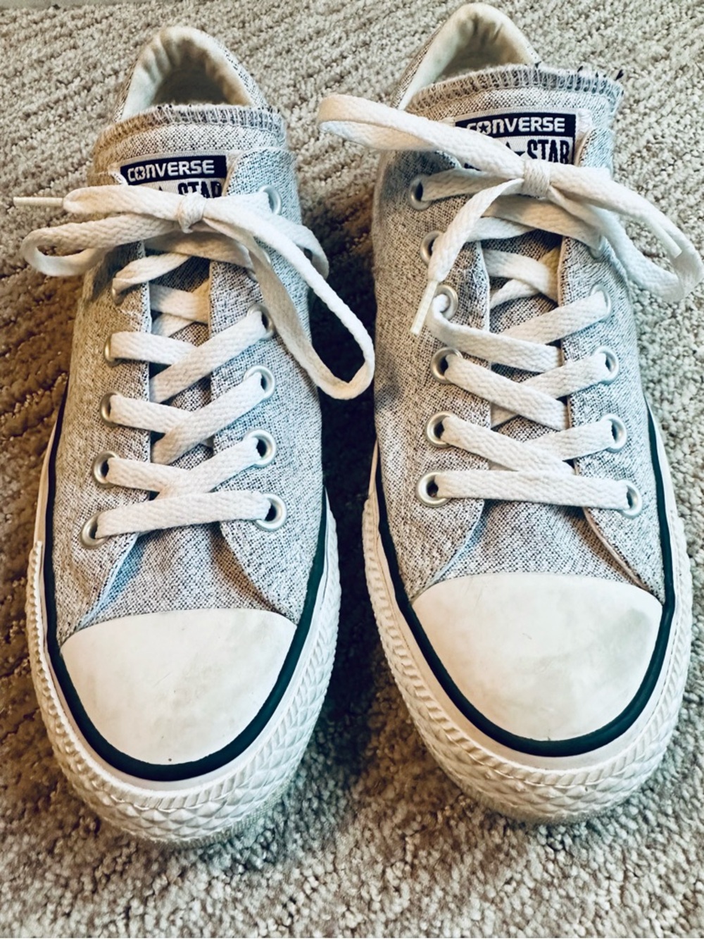 Converse Low Top Sneakers - Gray & White
